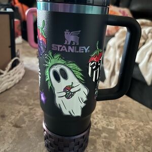 New- 30oz Stanley decorated